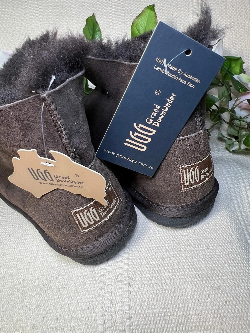 🐑Rare NWT Vintage UGG Women's Brown Suede Shearling-Lined Slip-On like small 7